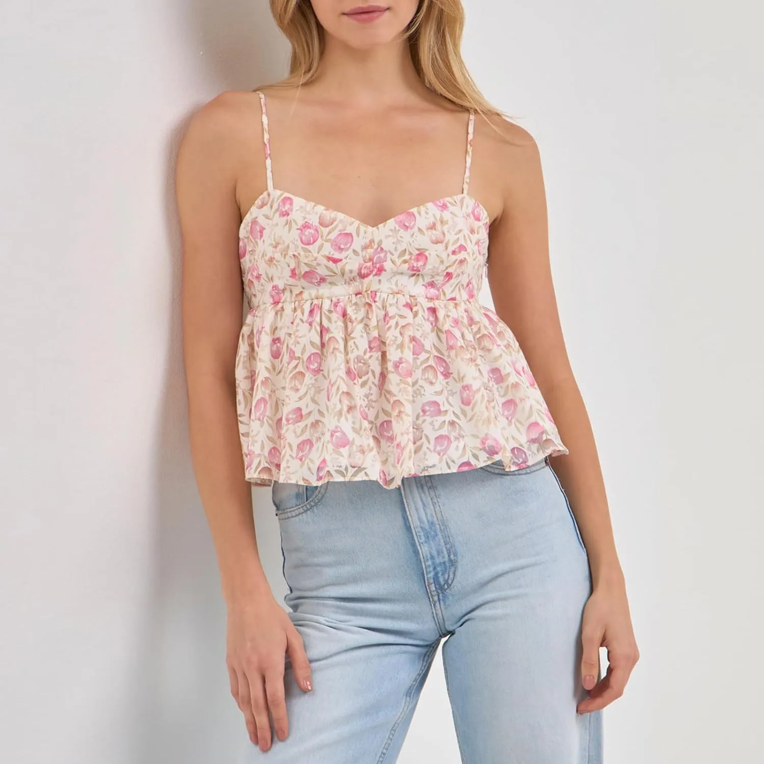 Awoscut Women Floral Camisoles Tops Sexy V Neck Backless Ruffle Hem Going Out Tops Cute Summer Y2K Teen Girls Camis