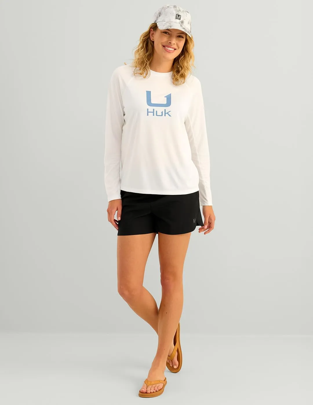HUK Women's Icon Long Sleeve Fishing Shirt with Sun Protection