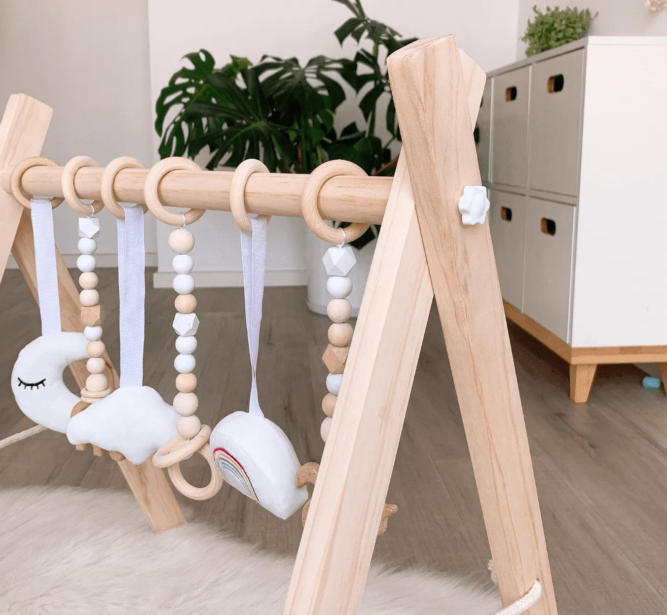 Taylorson Wooden Baby Play Gym with Six Hanging Toys