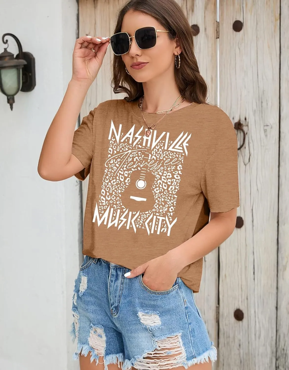 Womens Country Music T-Shirt Classic Country Concert Shirt Vintage Graphic Tees for Music Lovers Western Cowgirl Tops