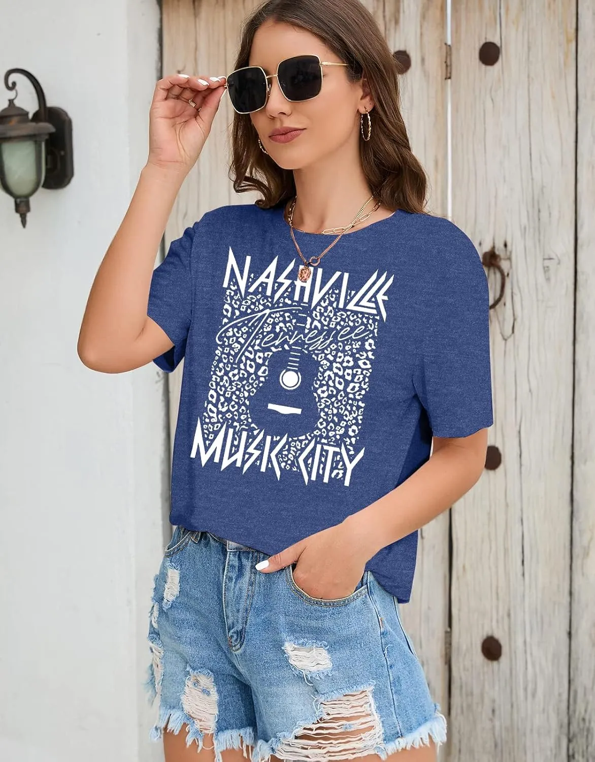 Womens Country Music T-Shirt Classic Country Concert Shirt Vintage Graphic Tees for Music Lovers Western Cowgirl Tops